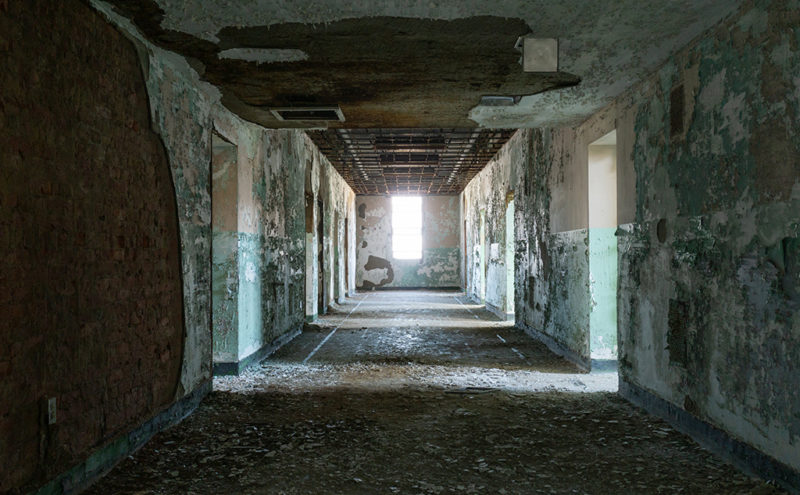 Decayed Hospital – 100 Backgrounds